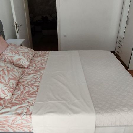 White Night City Center Apartman เบลเกรด ภายนอก รูปภาพ