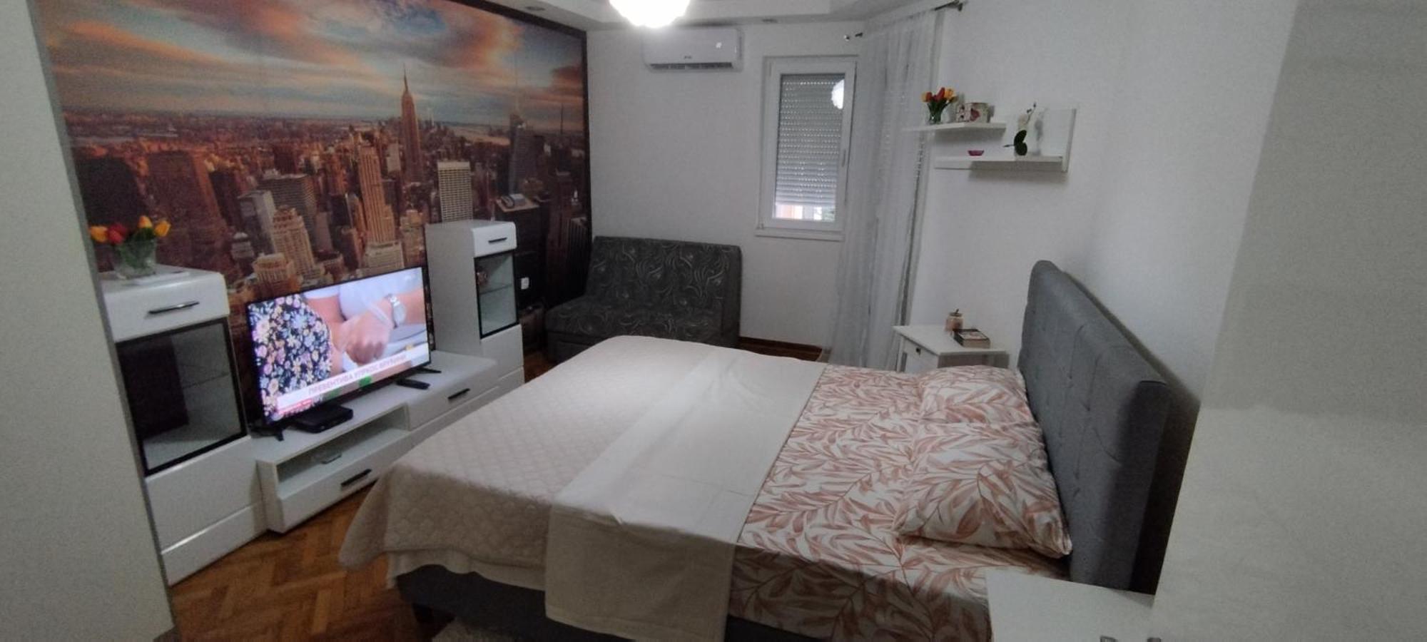 White Night City Center Apartman เบลเกรด ภายนอก รูปภาพ