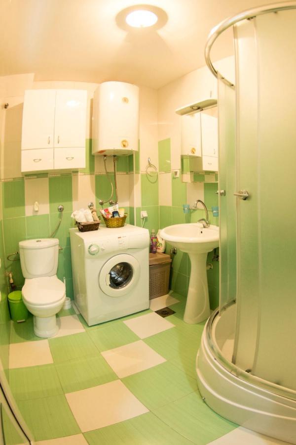 White Night City Center Apartman เบลเกรด ภายนอก รูปภาพ