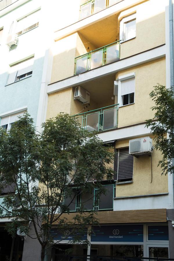 White Night City Center Apartman เบลเกรด ภายนอก รูปภาพ